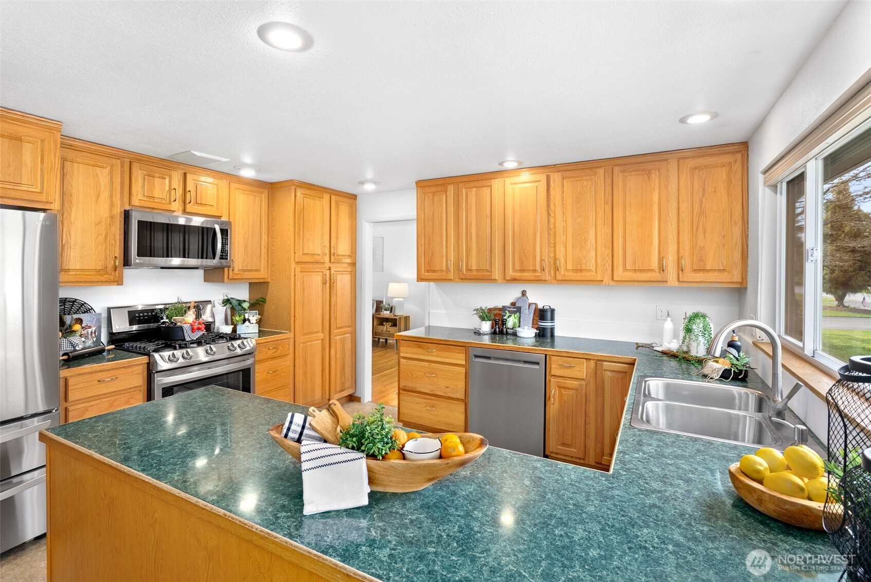 10124 241st Place SW, Edmonds, WA 98020