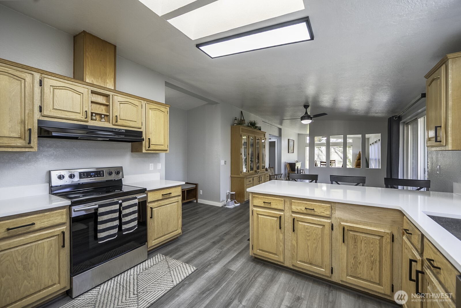 9116 Road P NW, Quincy, WA 98848