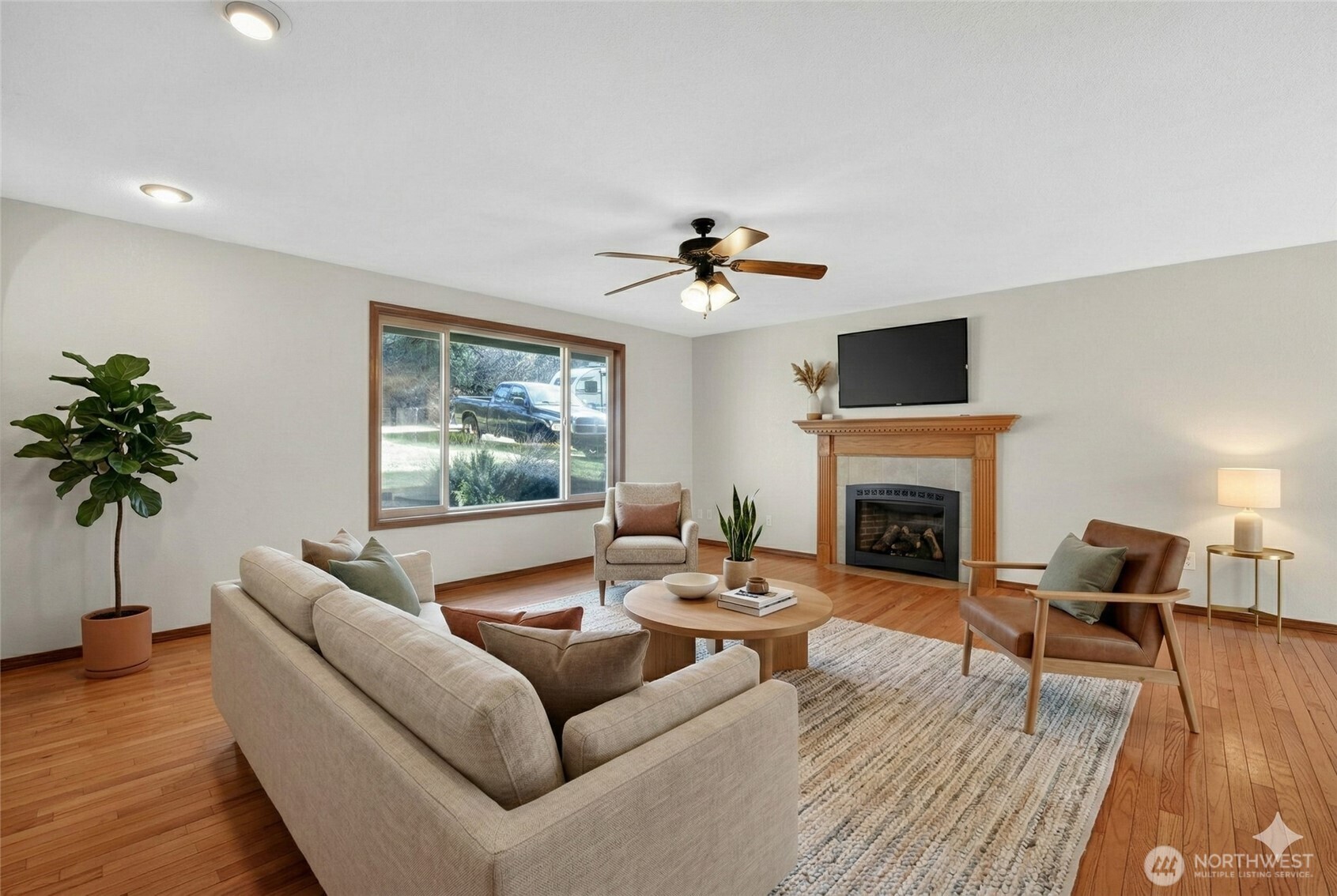 7511 Kittiwake Drive SE, Olympia, WA 98513