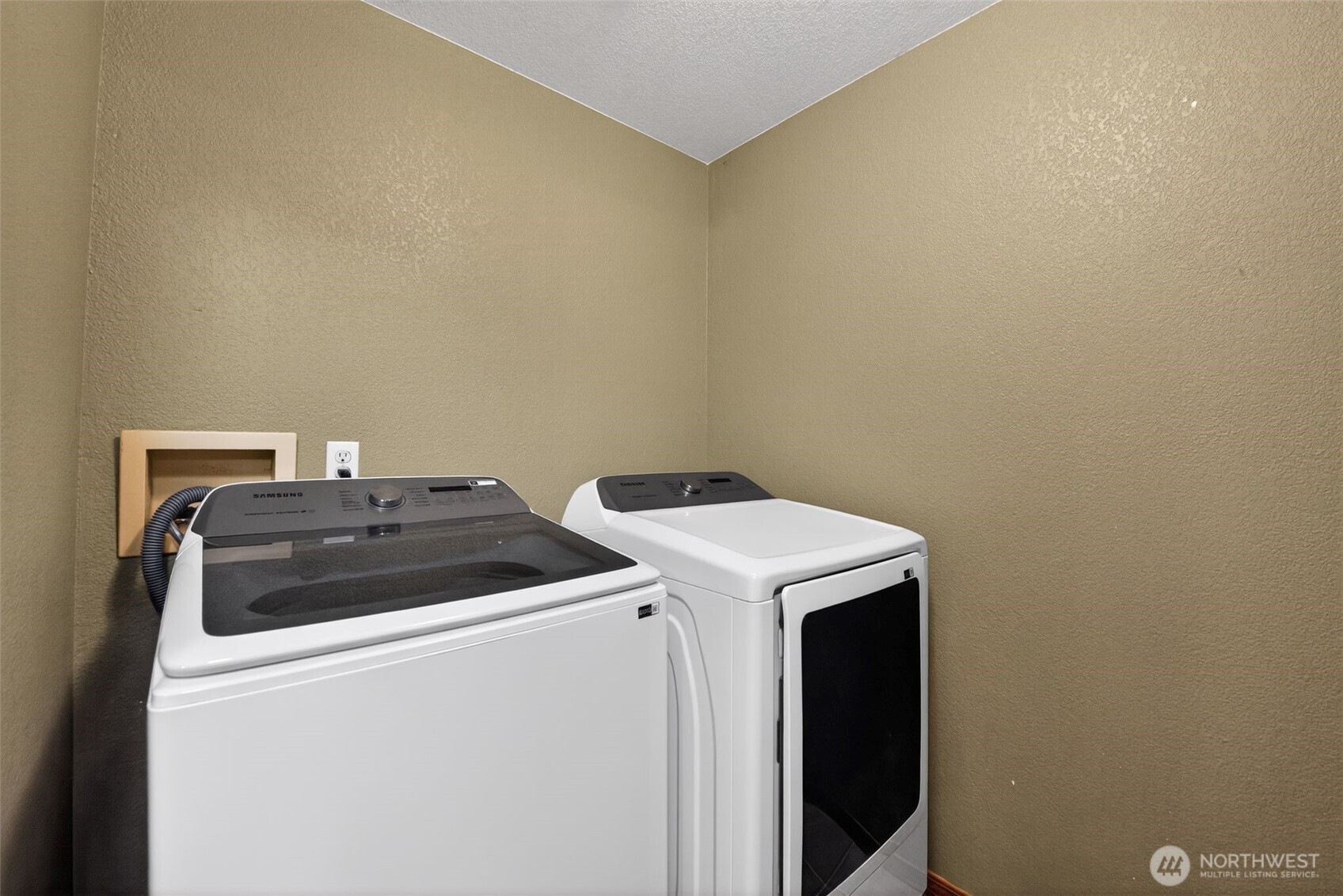 7511 Kittiwake Drive SE, Olympia, WA 98513