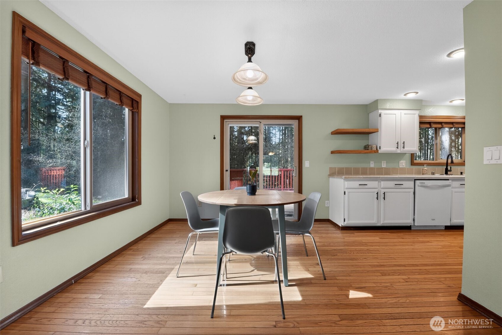 7511 Kittiwake Drive SE, Olympia, WA 98513