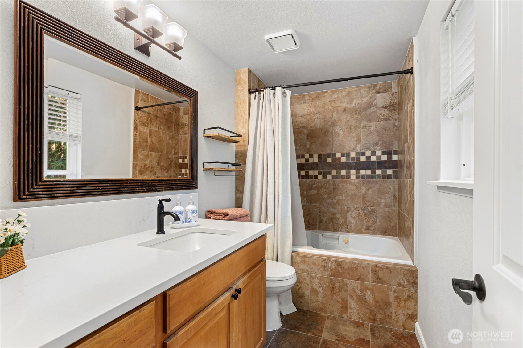 14004 52nd Avenue NW, Gig Harbor, WA 98332