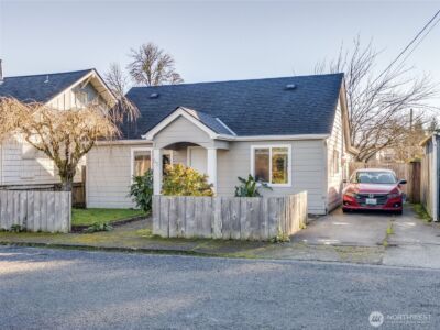 65 NW Shintaffer Street , Castle Rock, WA 98611