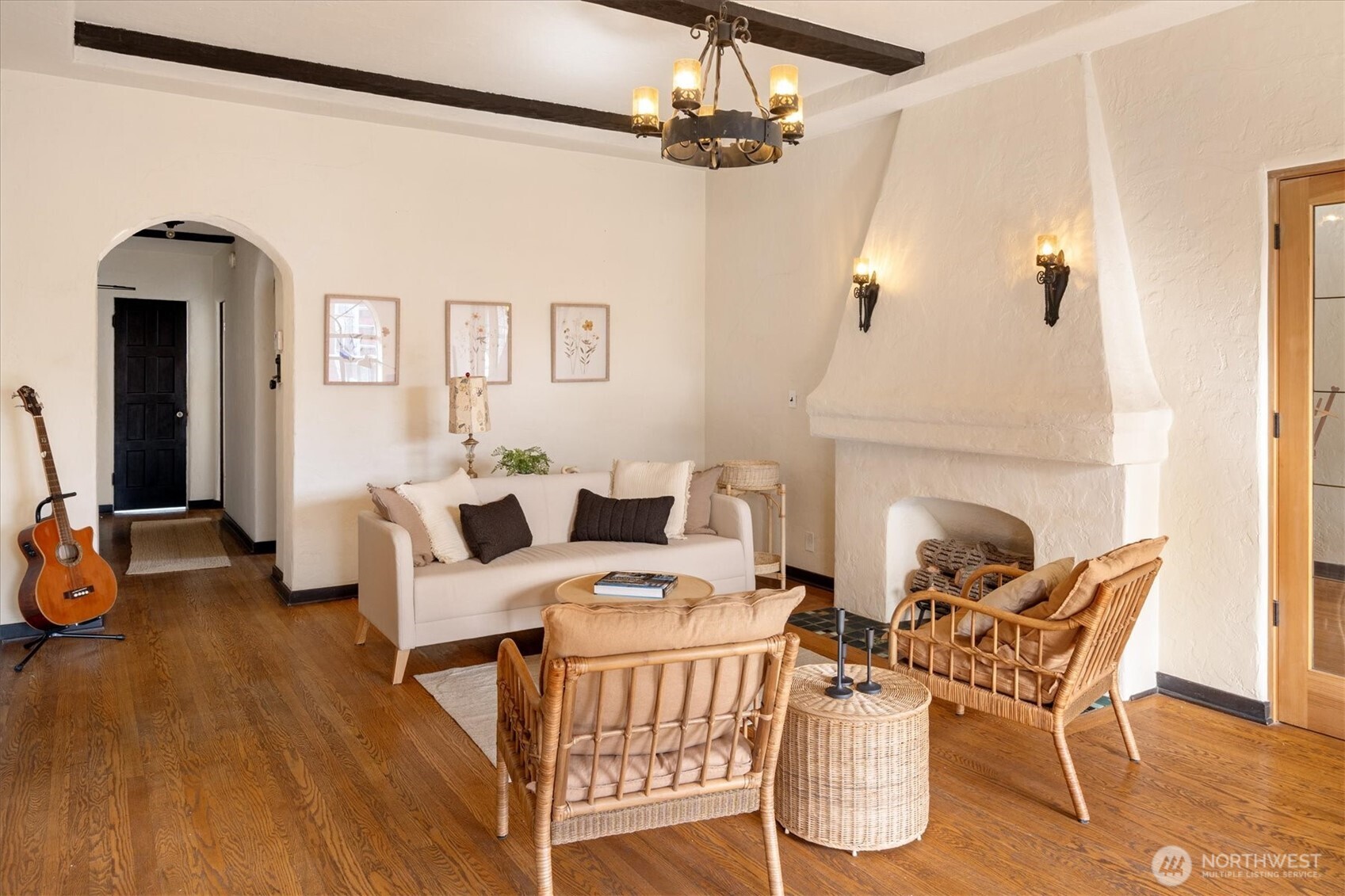 1106 NE 42nd #19, Seattle, WA 98105