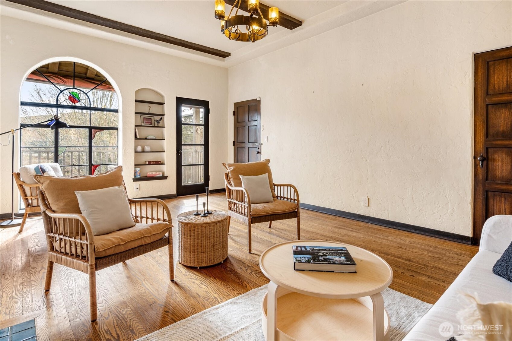 1106 NE 42nd #19, Seattle, WA 98105