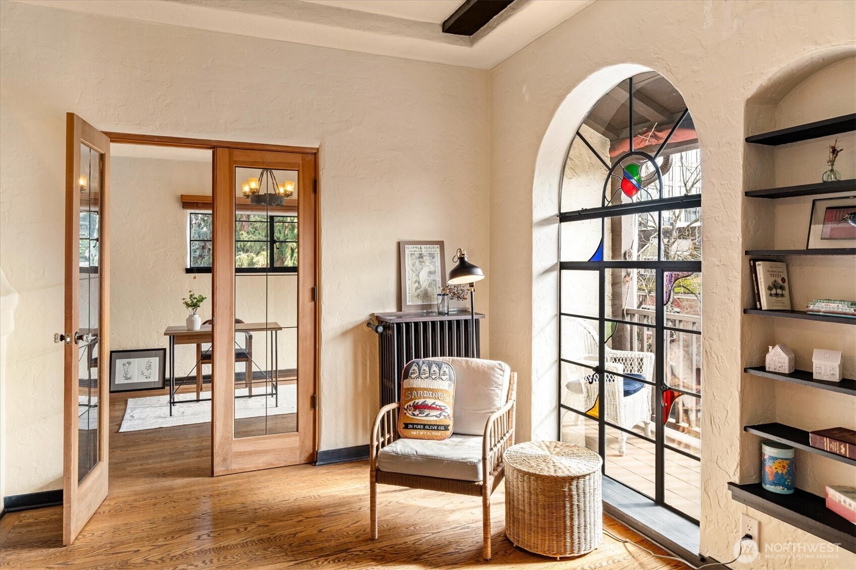 1106 NE 42nd #19, Seattle, WA 98105