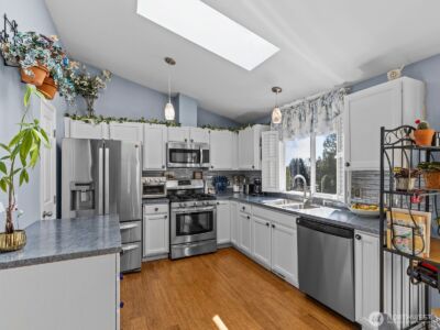 312 168th Place SE, Bothell, WA 98012 - Photo 8