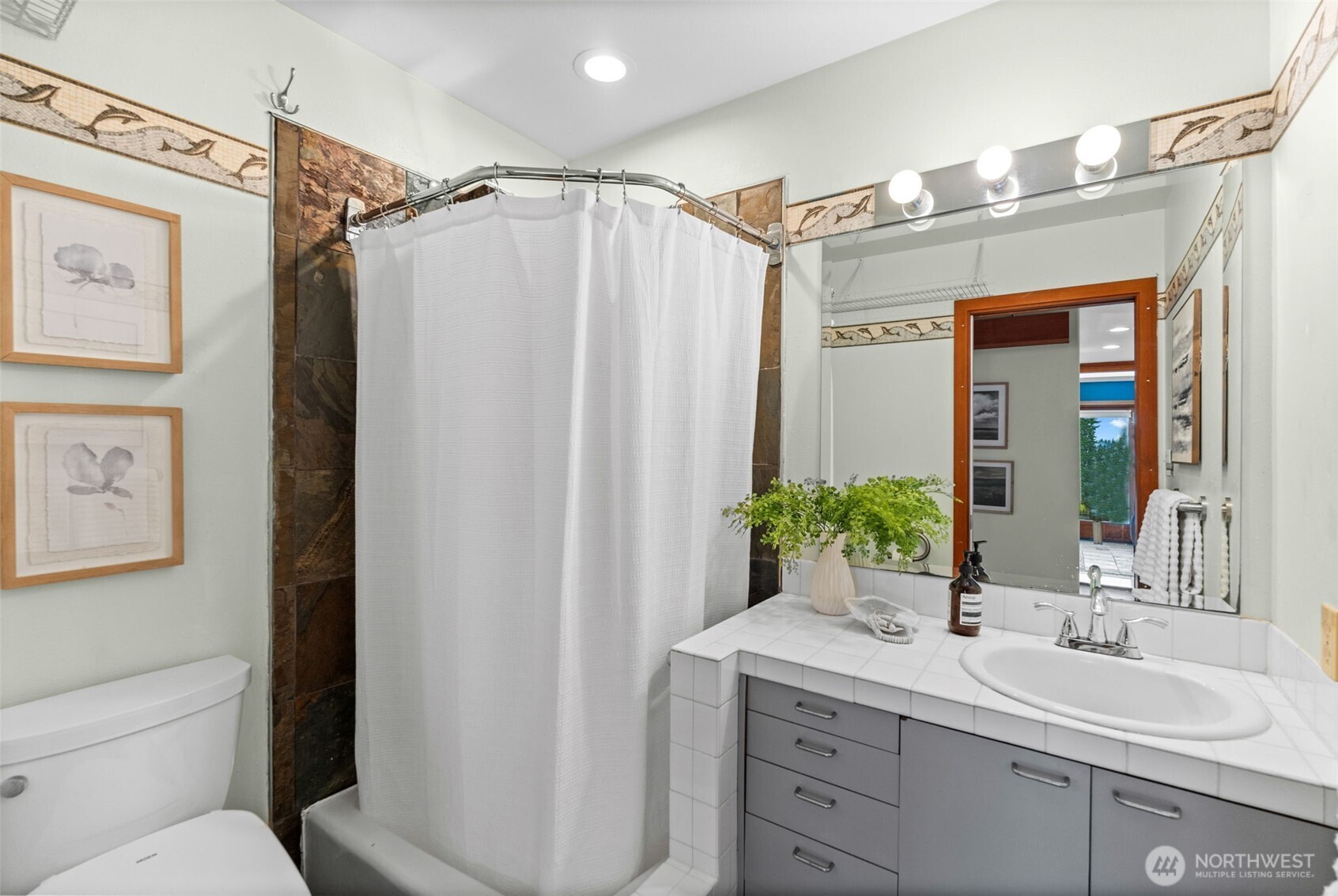 225 3rd Court , Fox Island, WA 98333-9705