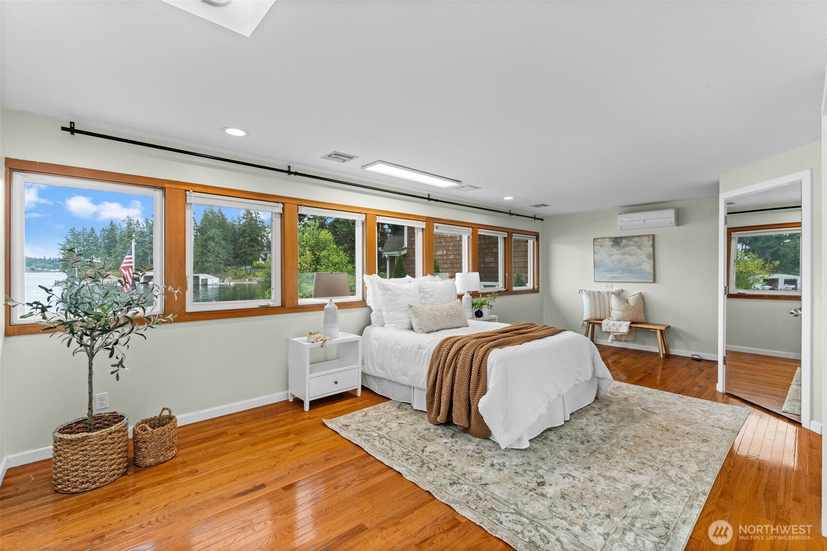 225 3rd Court , Fox Island, WA 98333-9705