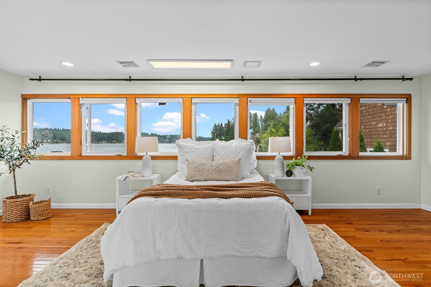 225 3rd Court , Fox Island, WA 98333-9705