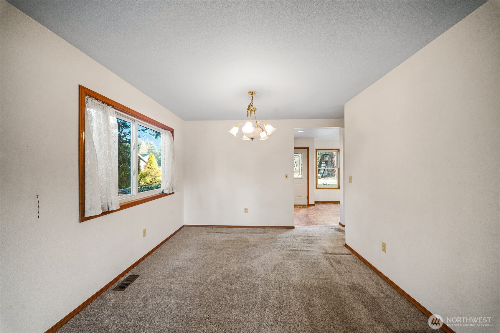 16011 Spanaway Loop S, Spanaway, WA 98387