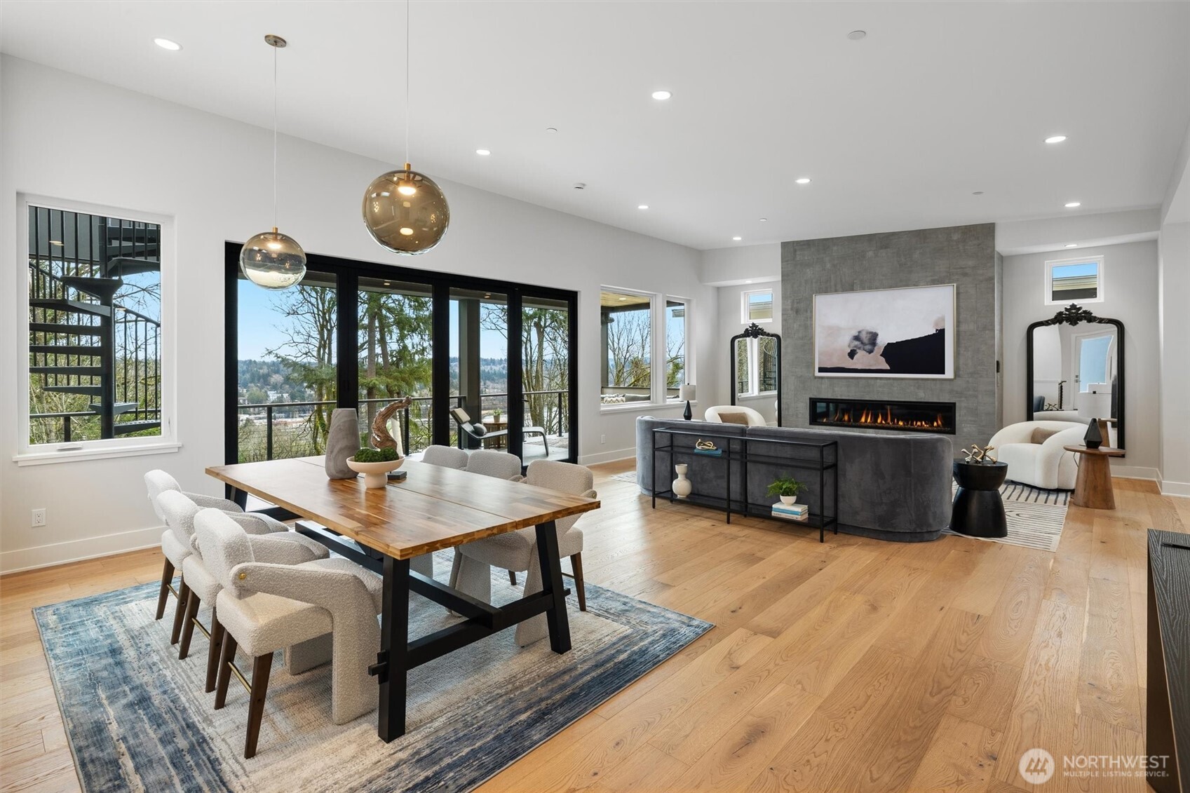 11921 90th Ave NE, Kirkland, WA 98034