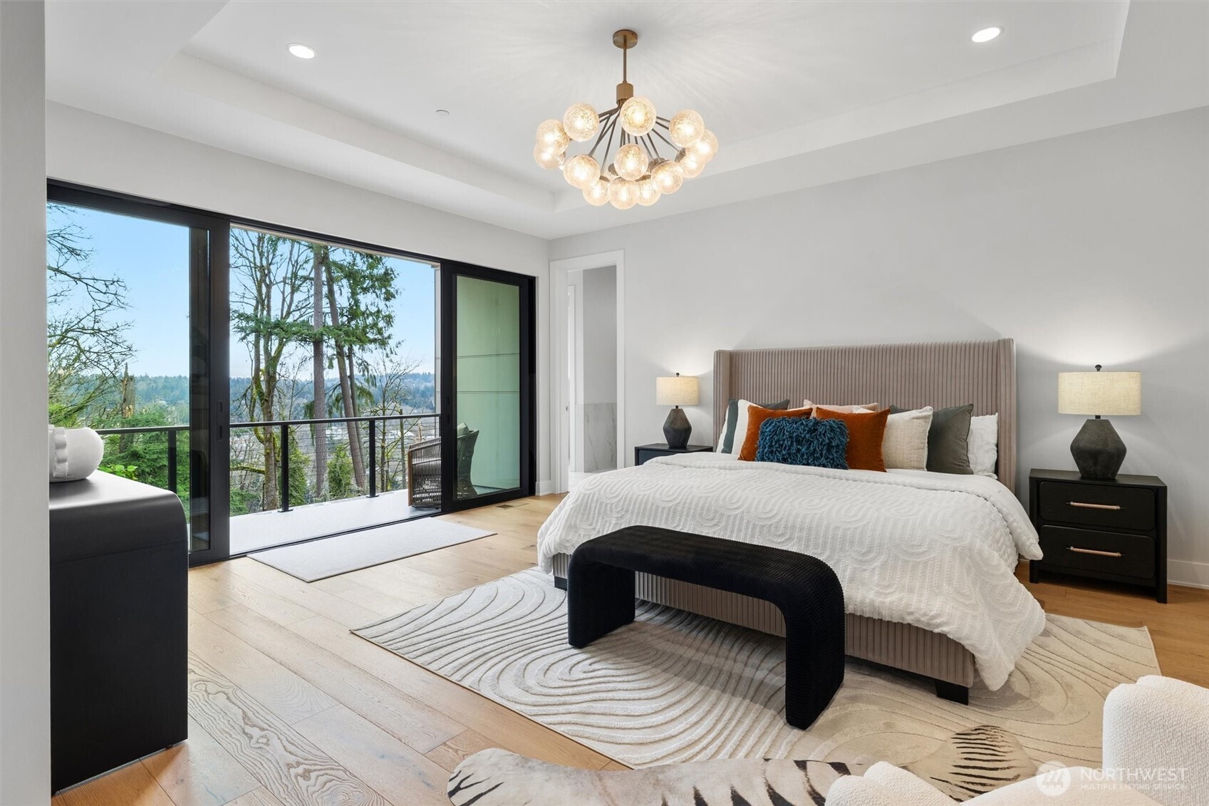 11921 90th Ave NE, Kirkland, WA 98034