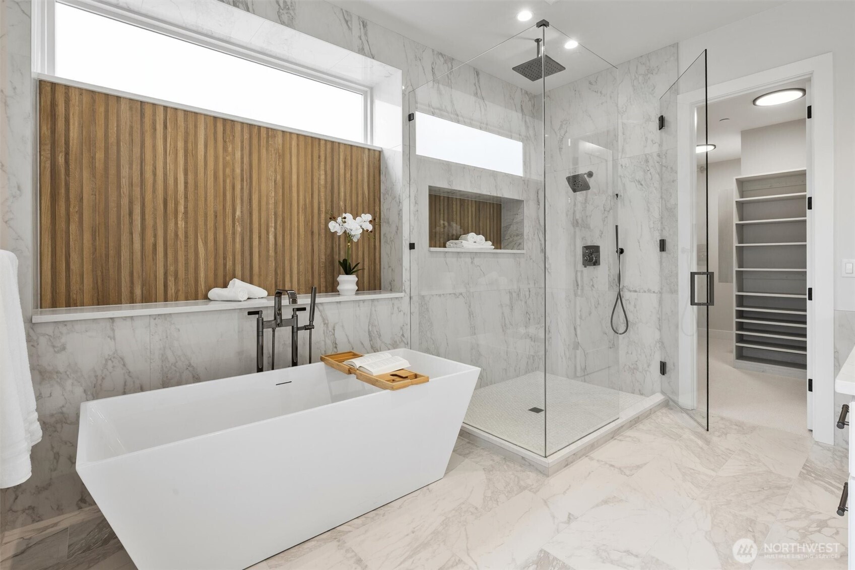 11921 90th Ave NE, Kirkland, WA 98034