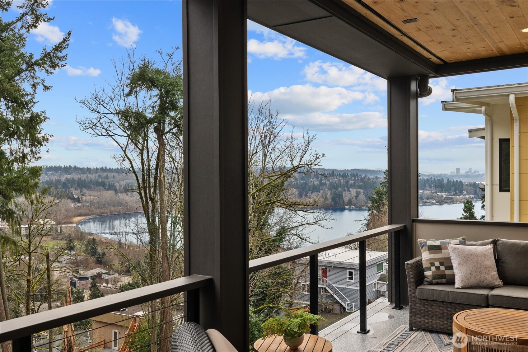 11921 90th Ave NE, Kirkland, WA 98034