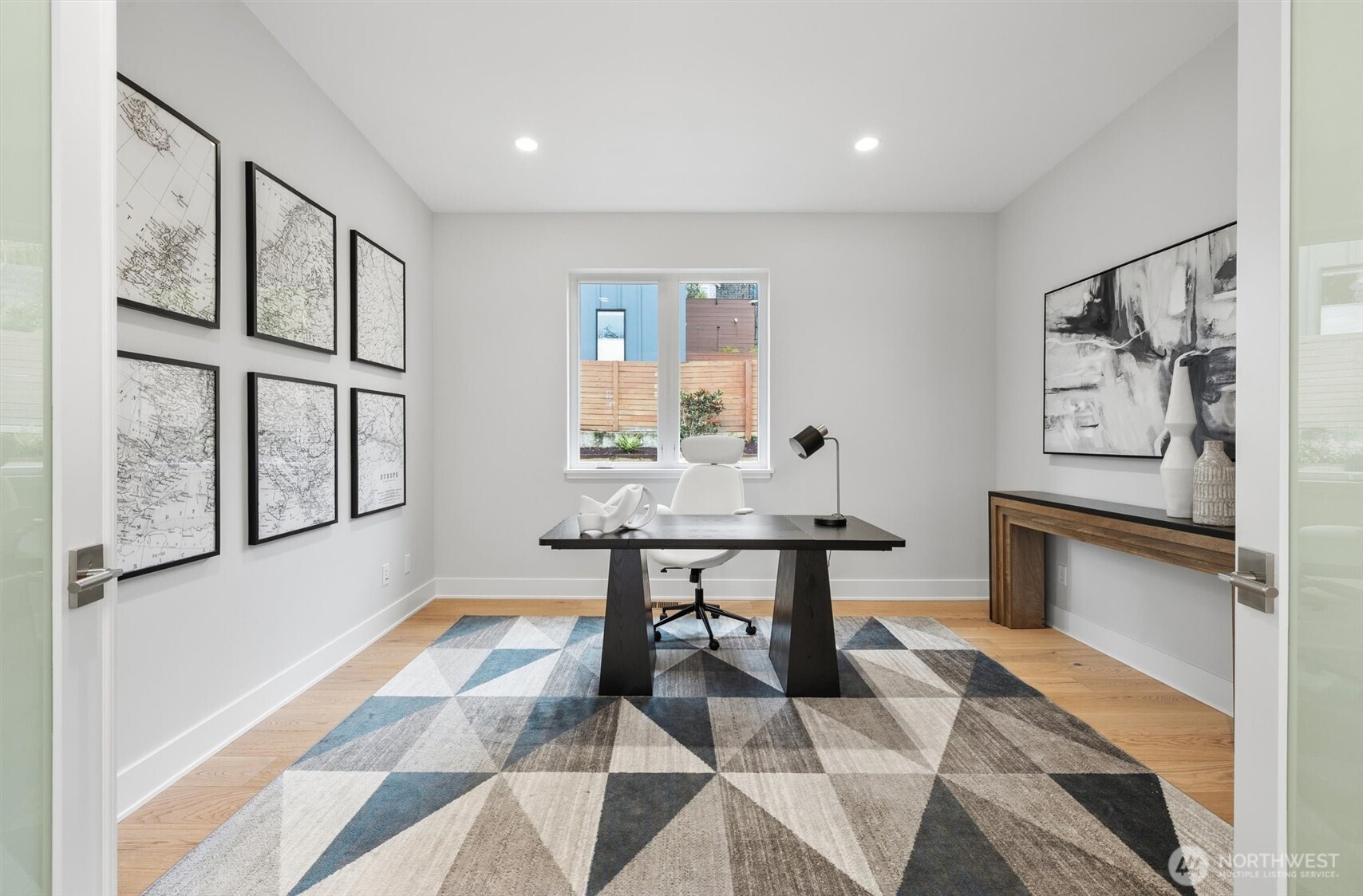 11921 90th Ave NE, Kirkland, WA 98034