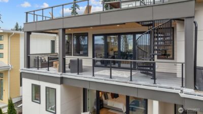 11921 90th Ave NE, Kirkland, WA 98034 - Photo 32