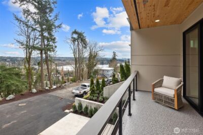 11921 90th Ave NE, Kirkland, WA 98034 - Photo 33