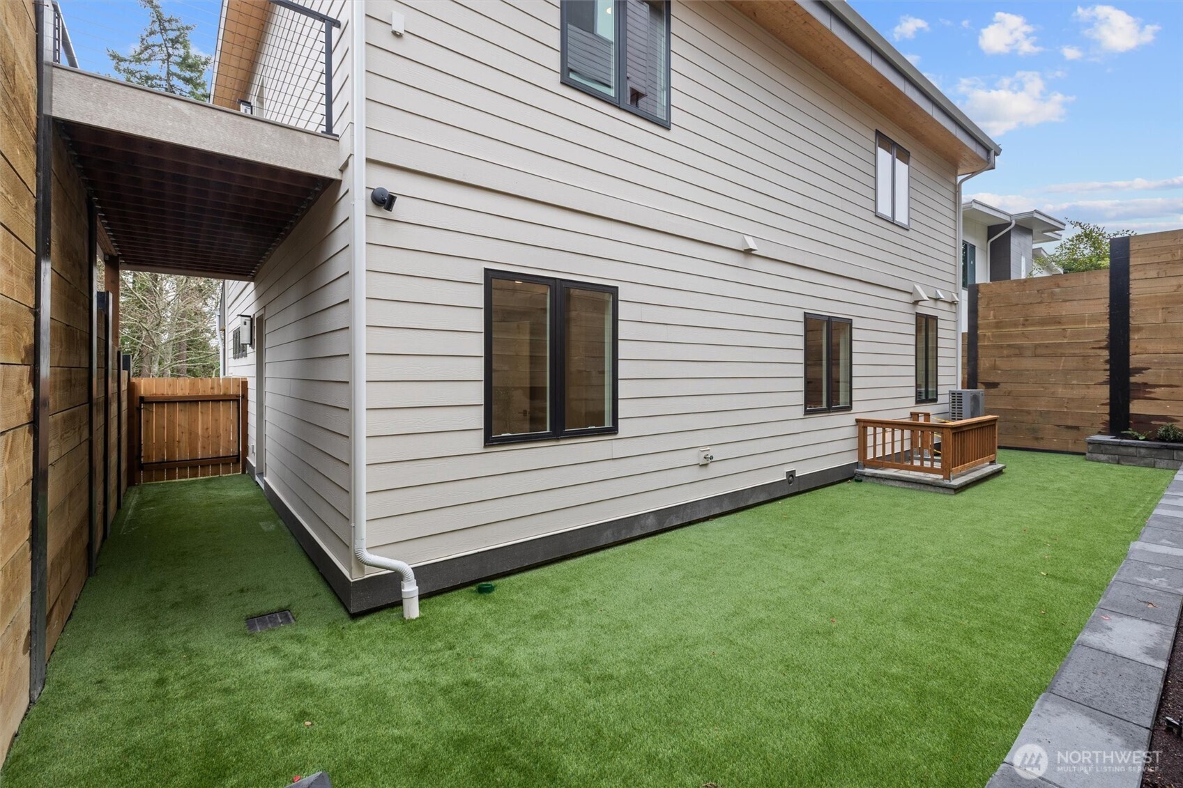 11921 90th Ave NE, Kirkland, WA 98034