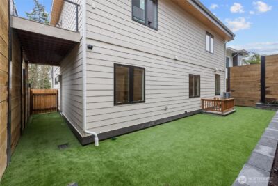 11921 90th Ave NE, Kirkland, WA 98034 - Photo 34