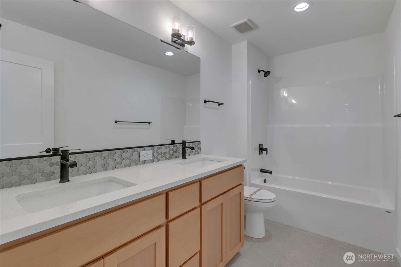 16216 76th Avenue Ct E, Puyallup, WA 98375