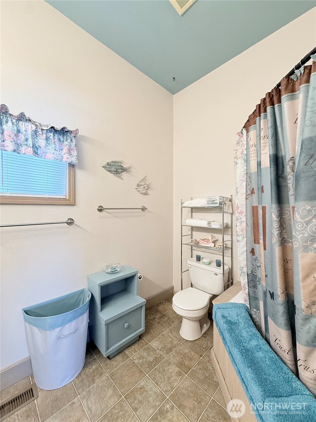 63 Shumway , Omak, WA 98841