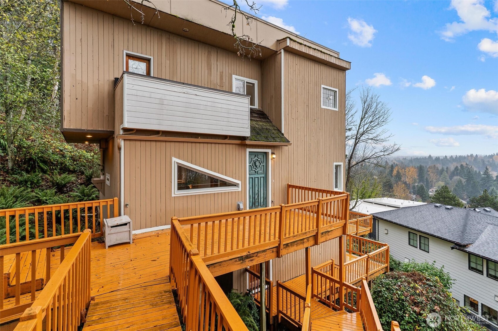 11804 90th Avenue NE, Kirkland, WA 98034