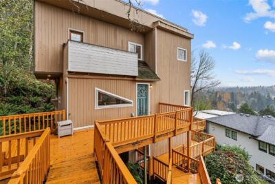 11804 90th Avenue NE, Kirkland, WA 98034