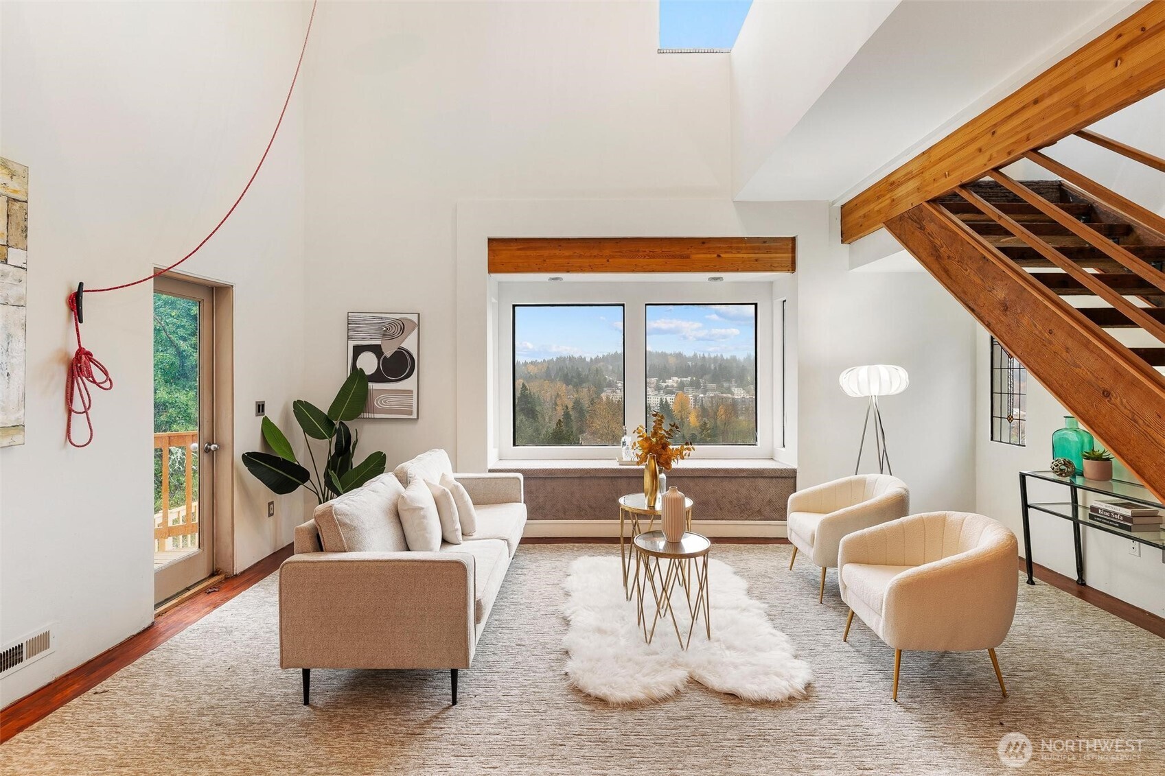 11804 90th Avenue NE, Kirkland, WA 98034