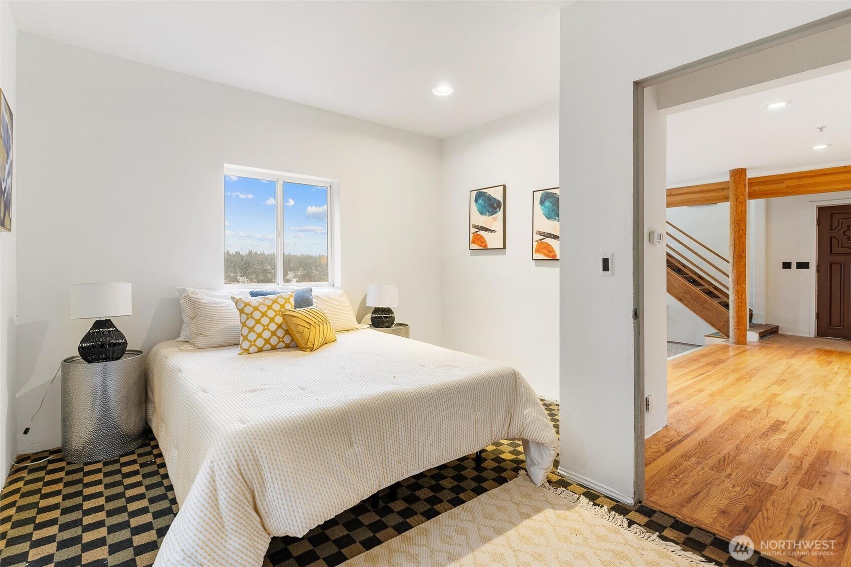 11804 90th Avenue NE, Kirkland, WA 98034