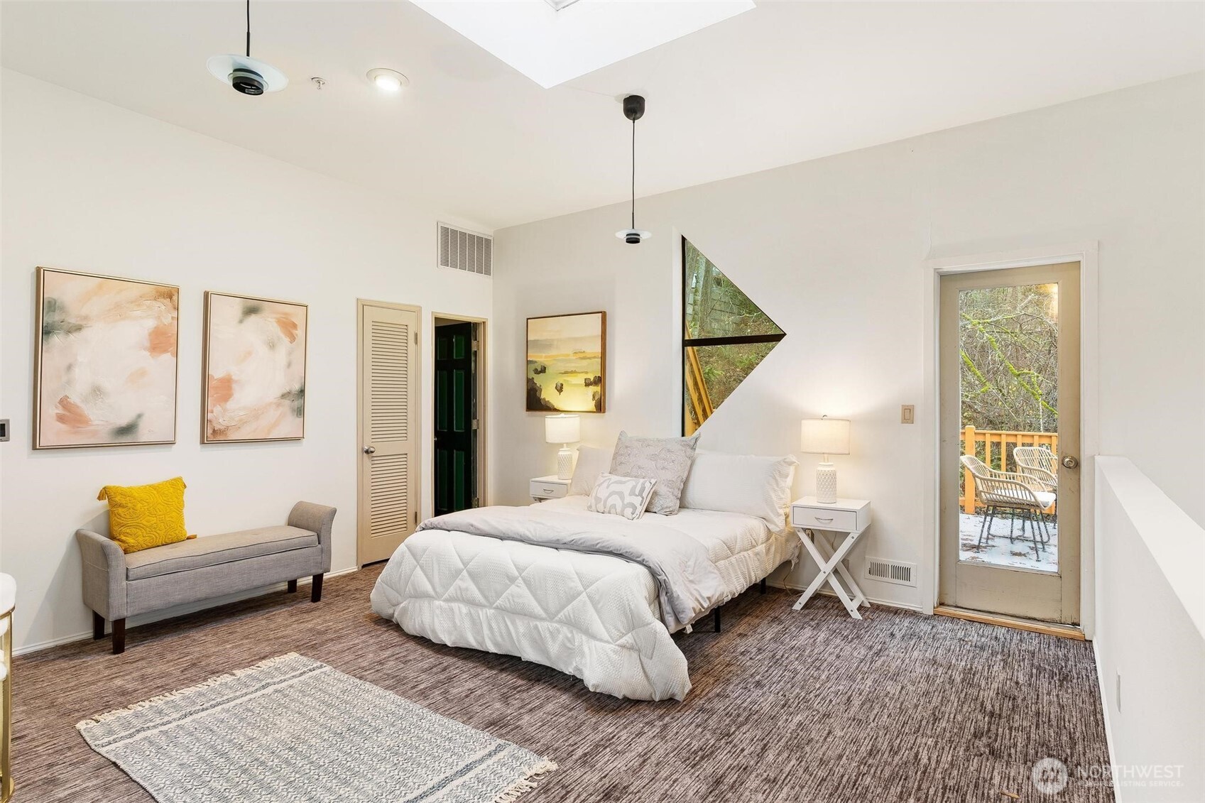 11804 90th Avenue NE, Kirkland, WA 98034