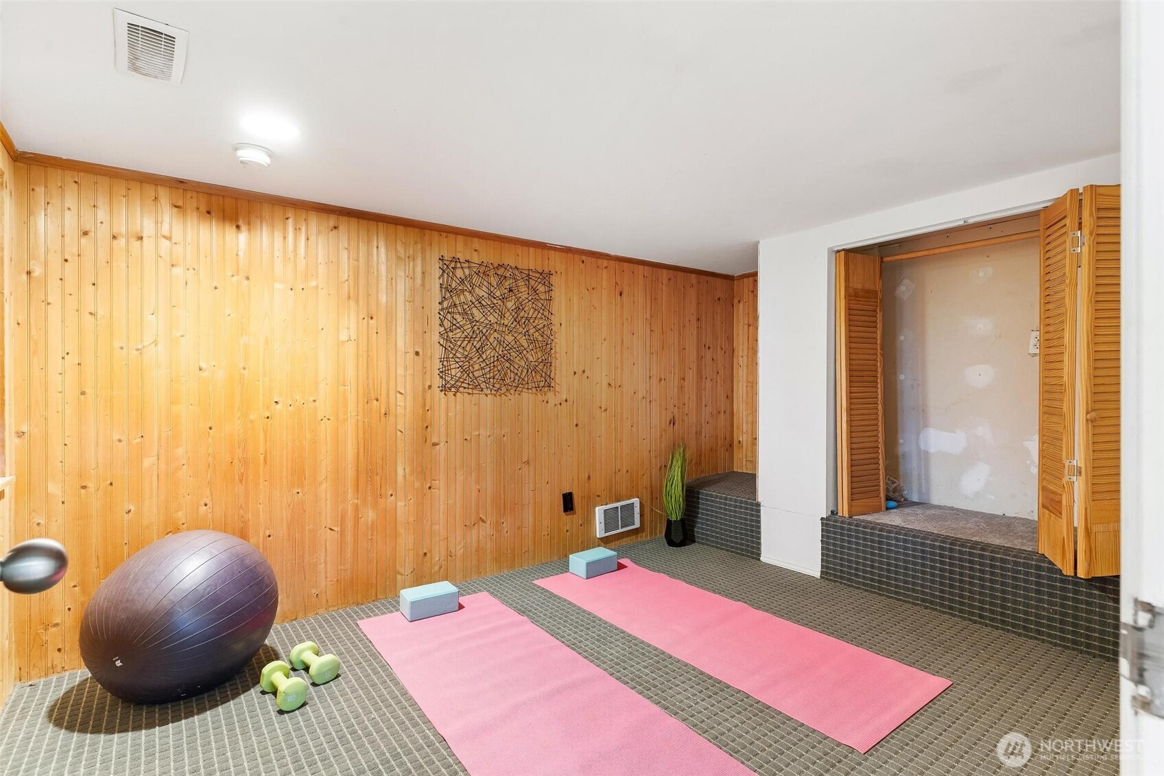 11804 90th Avenue NE, Kirkland, WA 98034