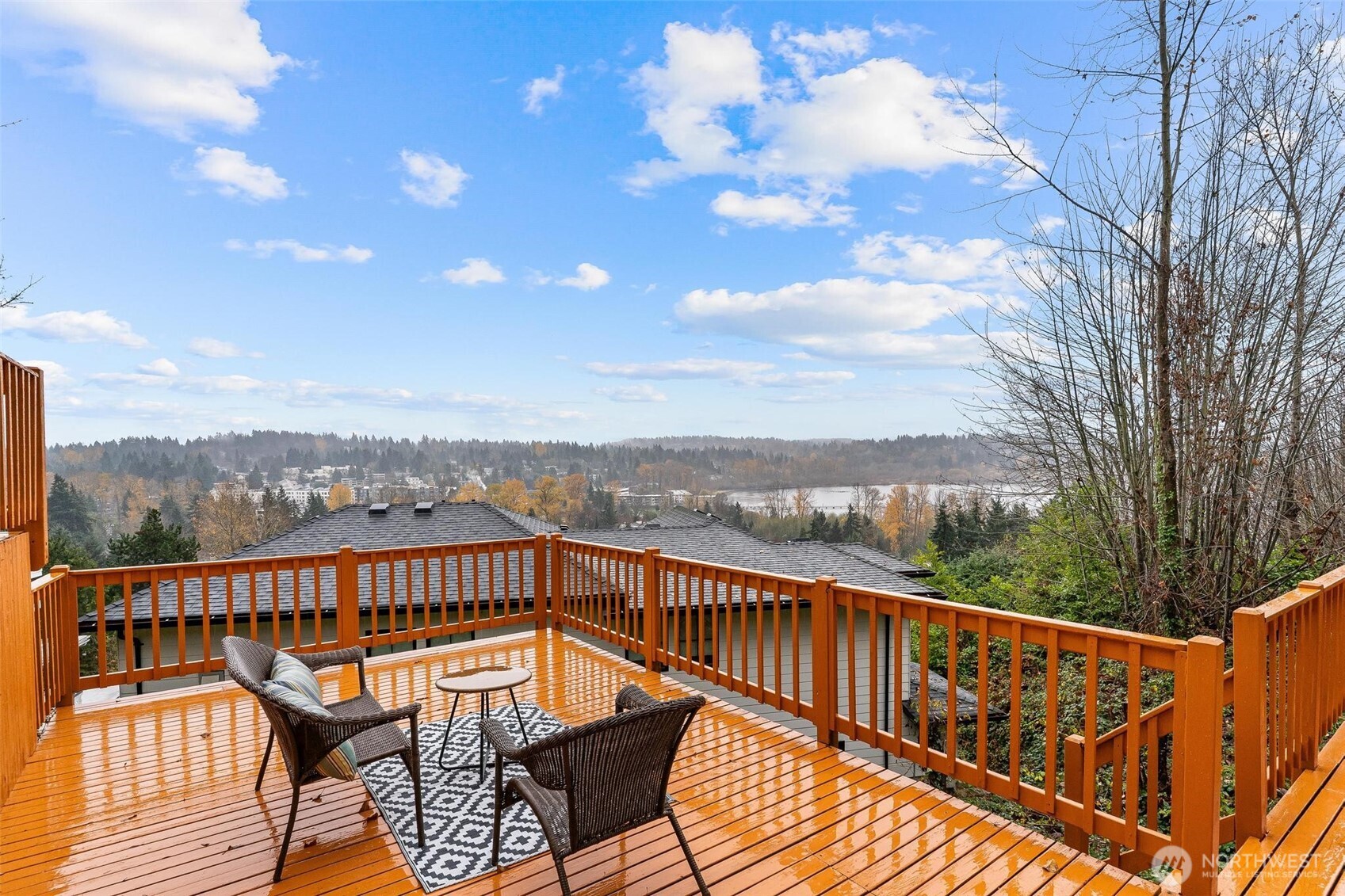 11804 90th Avenue NE, Kirkland, WA 98034