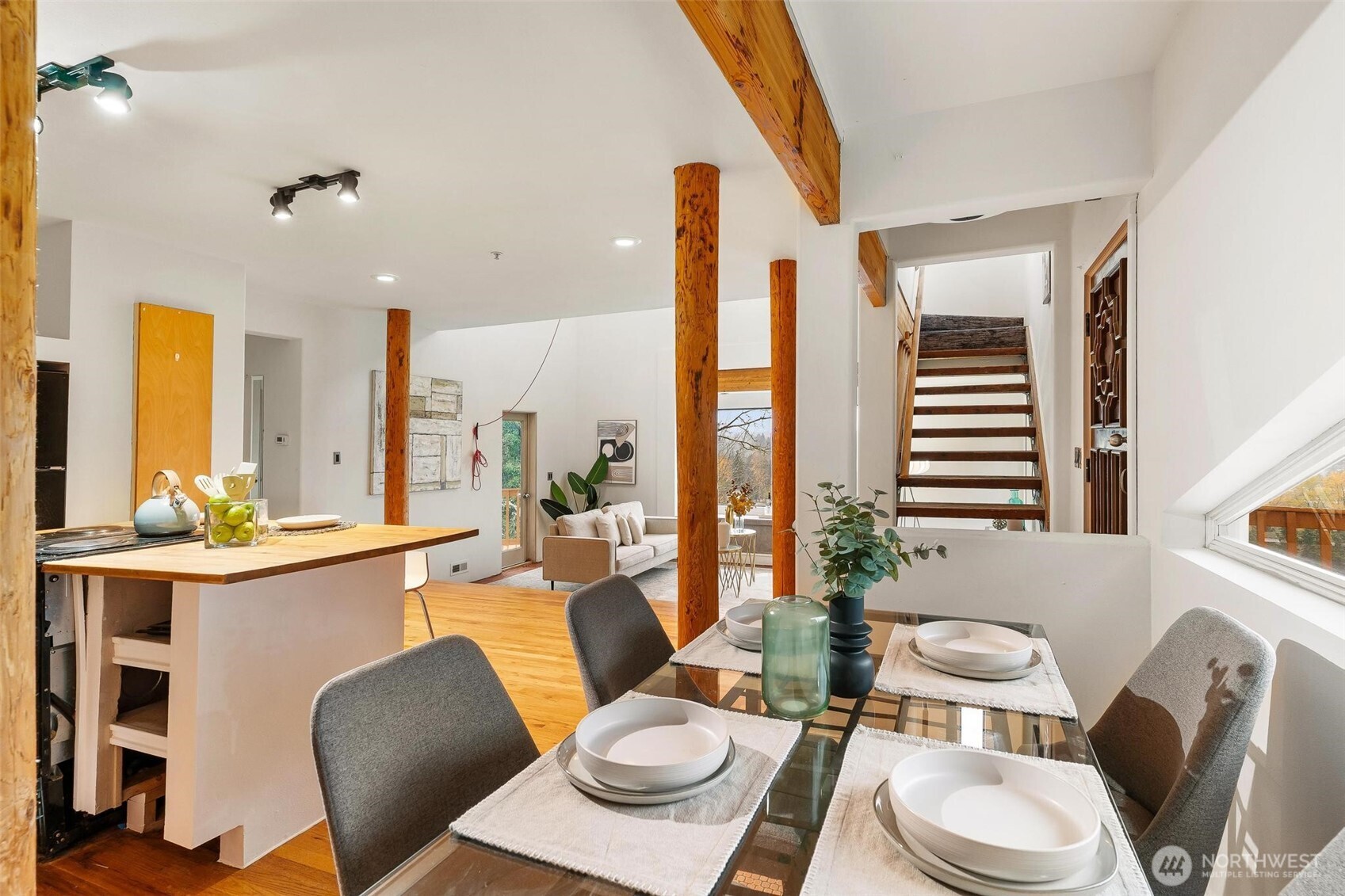 11804 90th Avenue NE, Kirkland, WA 98034