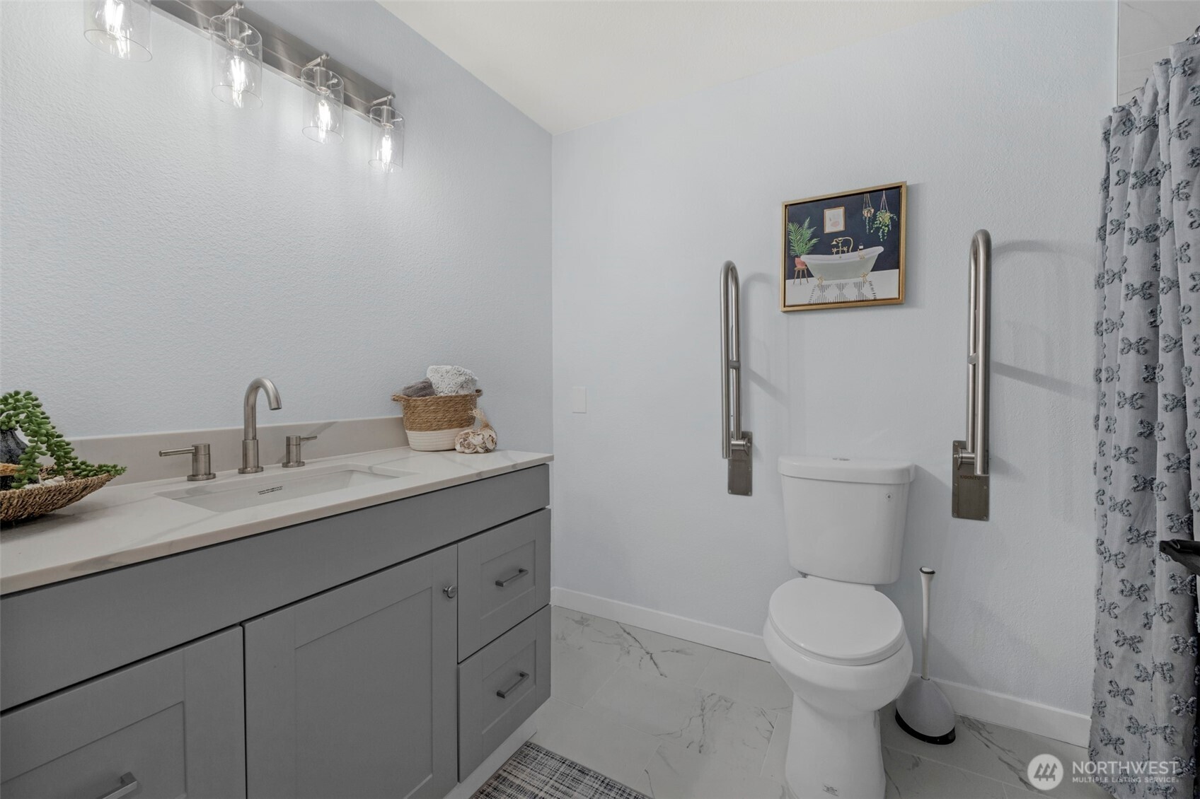 2402 Larlin Drive , Everett, WA 98203