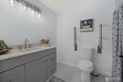 2402 Larlin Drive , Everett, WA 98203 - Photo 21