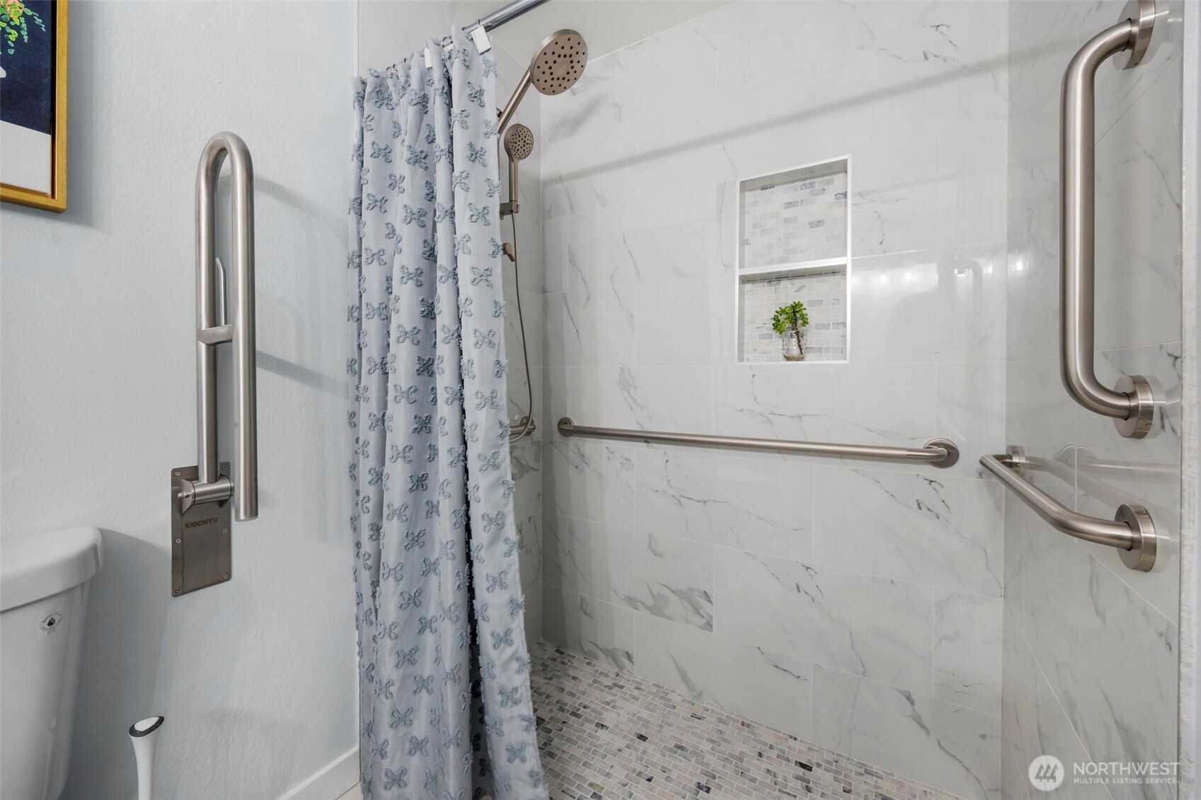 2402 Larlin Drive , Everett, WA 98203