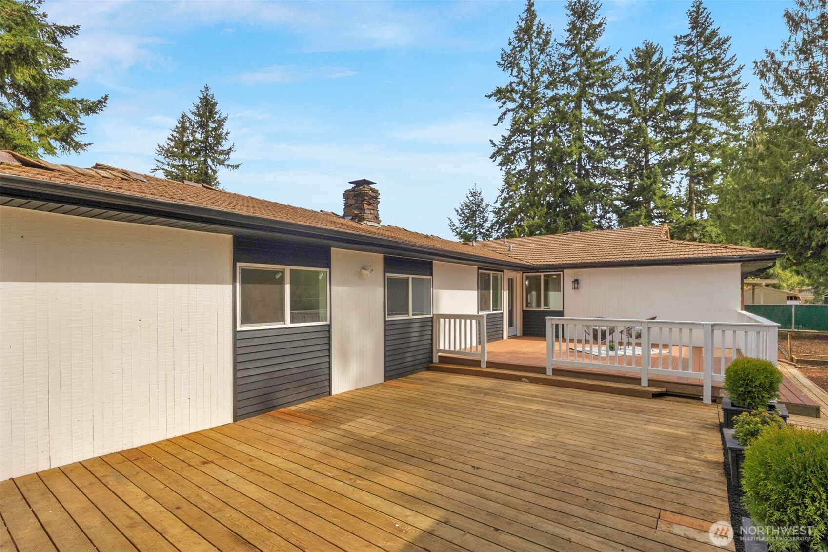 2402 Larlin Drive , Everett, WA 98203