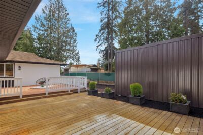 2402 Larlin Drive , Everett, WA 98203 - Photo 32