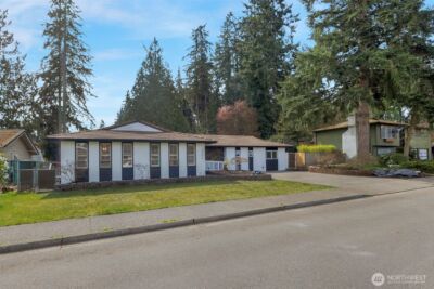 2402 Larlin Drive , Everett, WA 98203 - Photo 35
