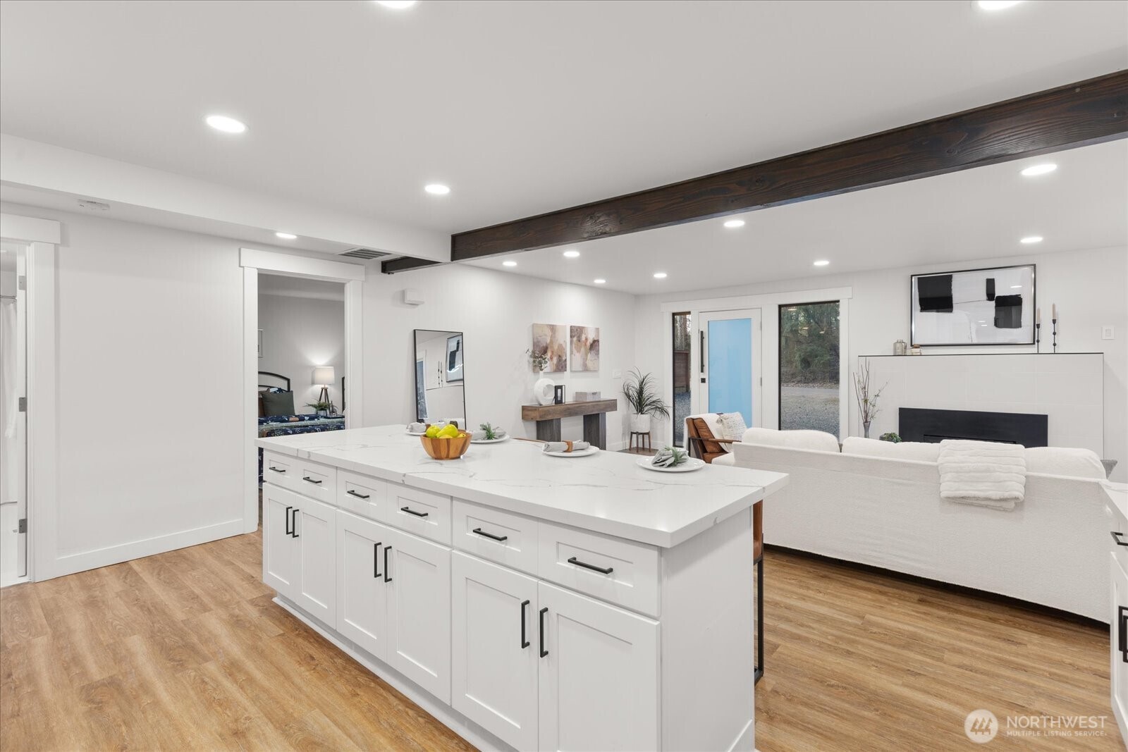 3809 NE 105th Street , Seattle, WA 98125-7923