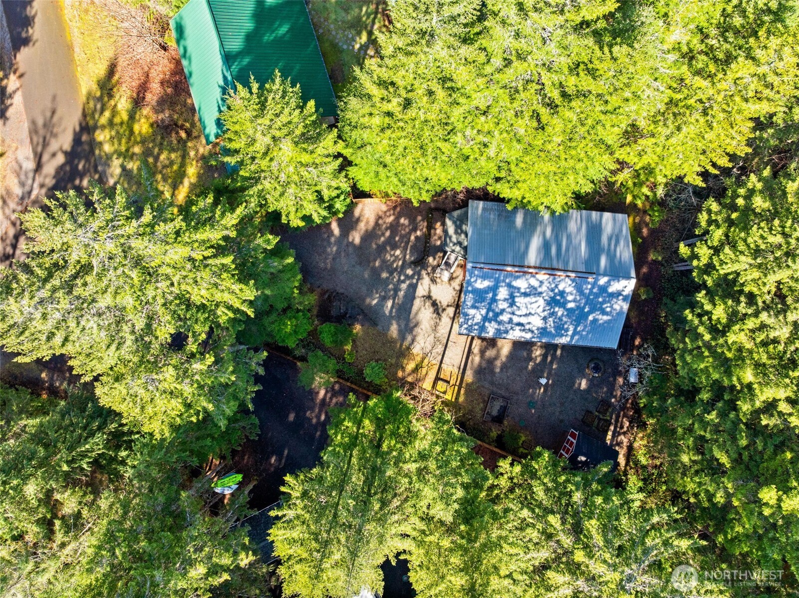 132 N Kokanee Cove Way , Hoodsport, WA 98548