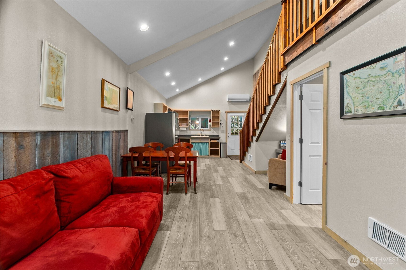 132 N Kokanee Cove Way , Hoodsport, WA 98548