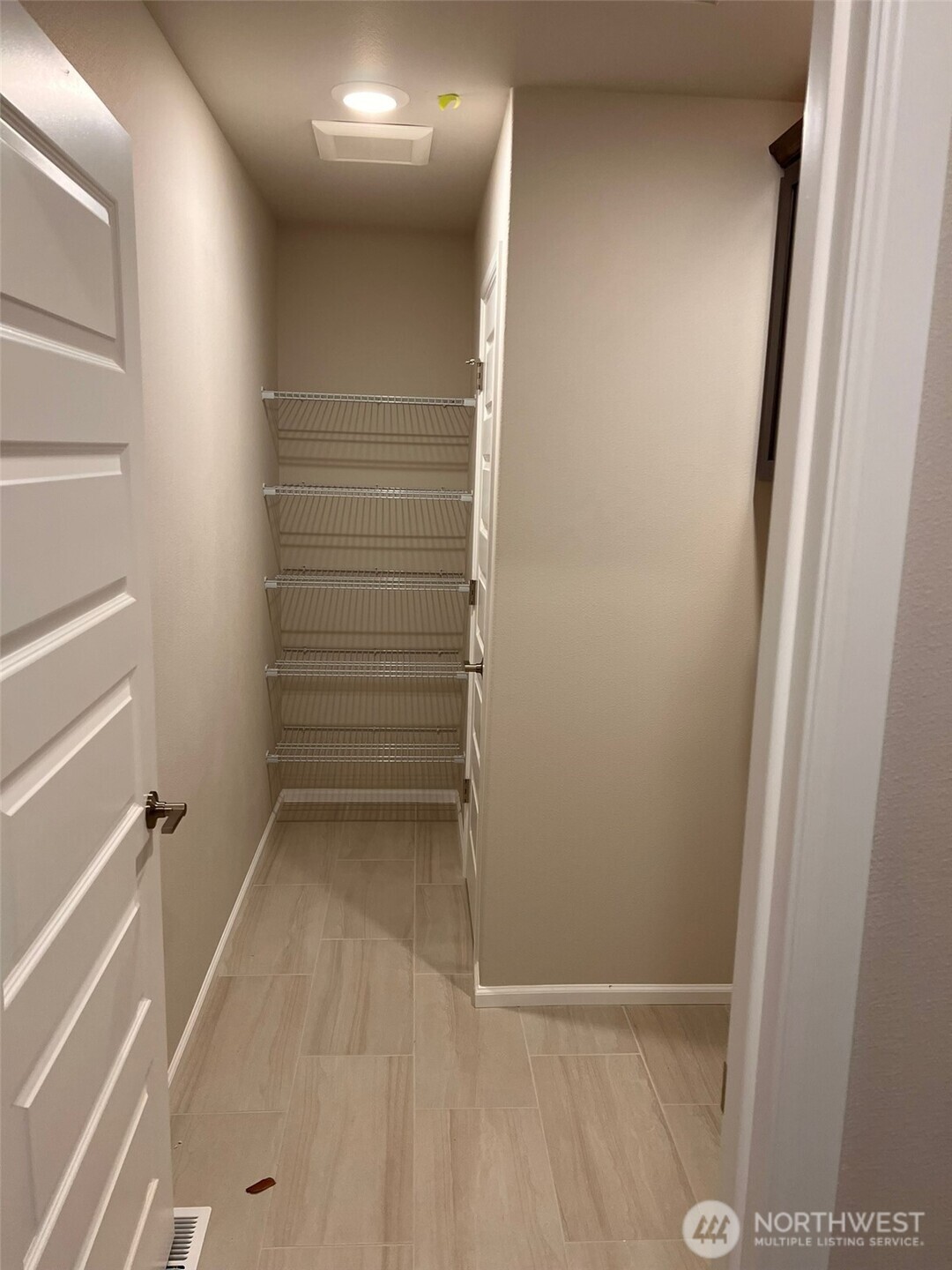 949 121st Ave SE , Lake Stevens, WA 98258