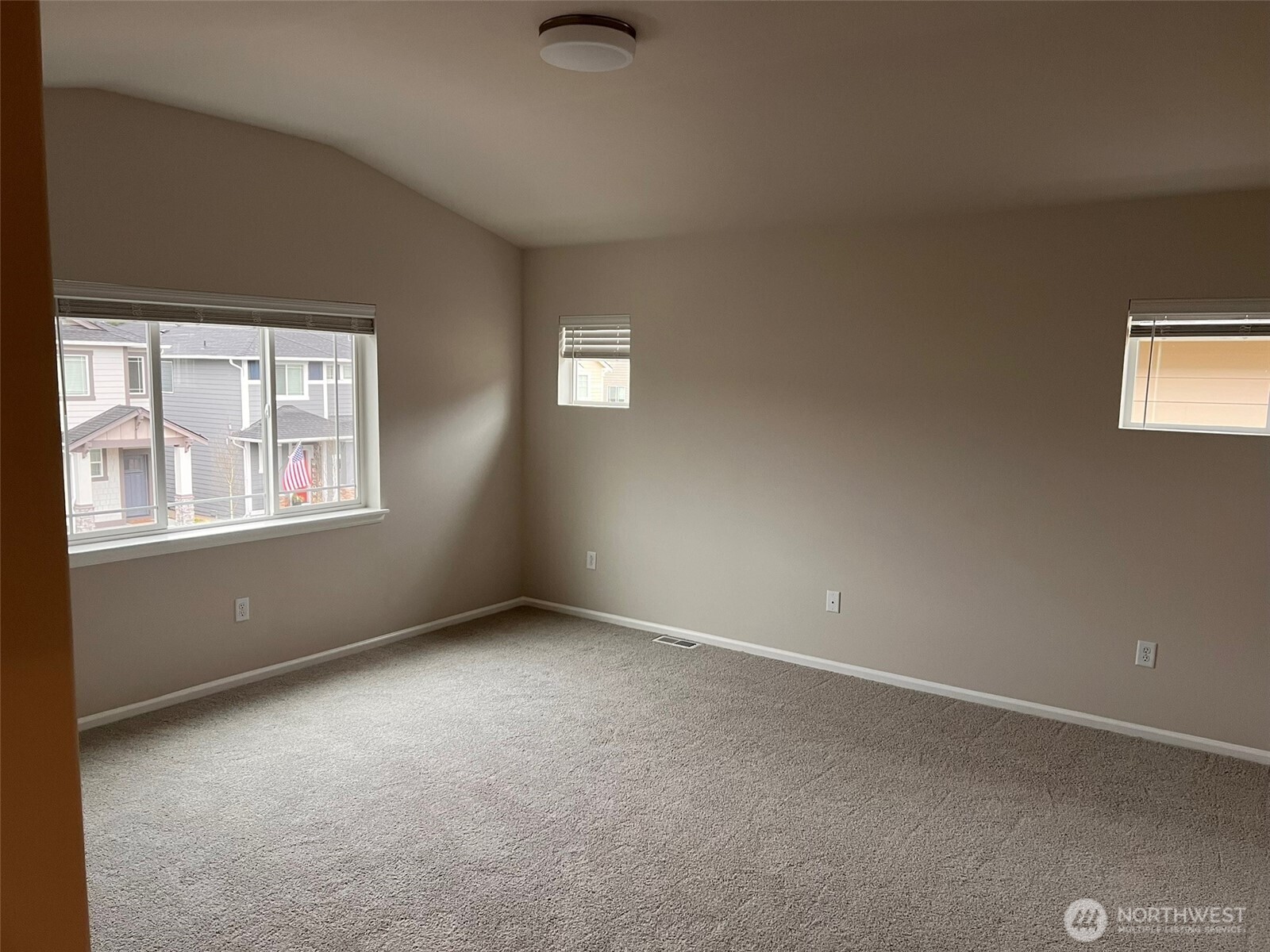 949 121st Ave SE , Lake Stevens, WA 98258