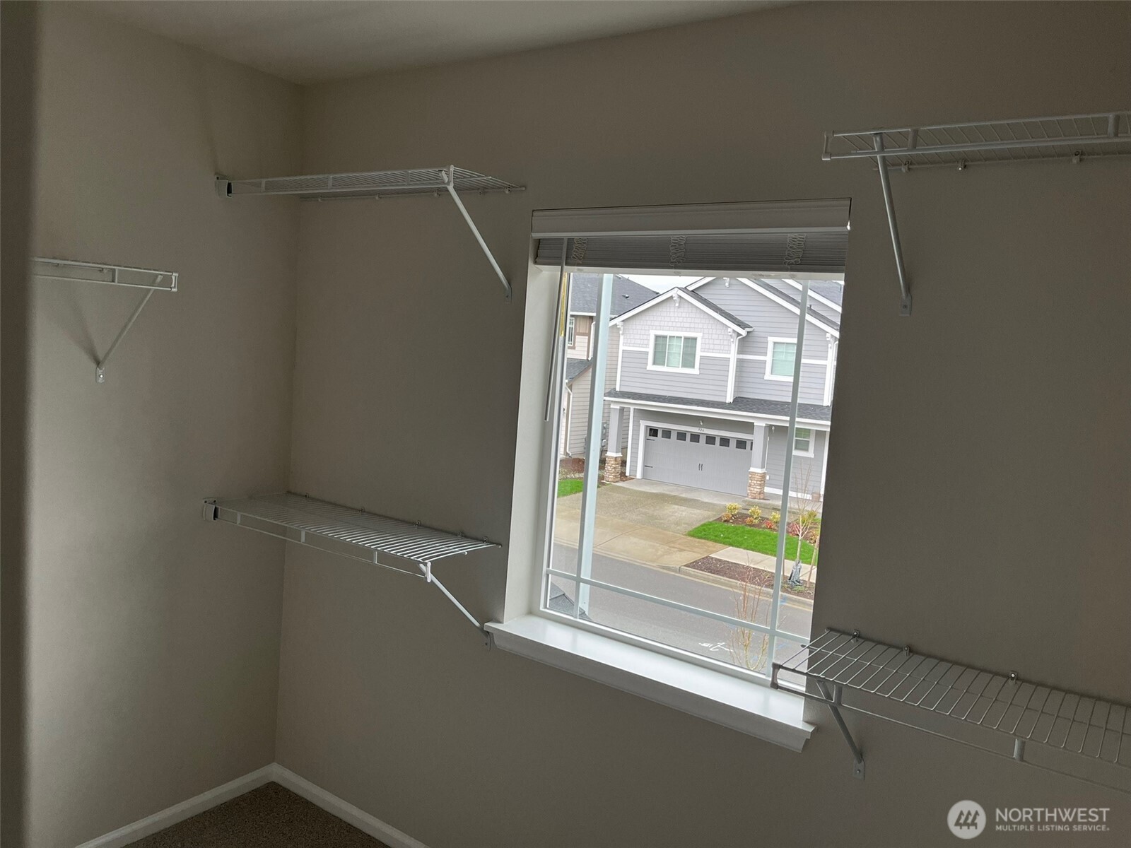 949 121st Ave SE , Lake Stevens, WA 98258