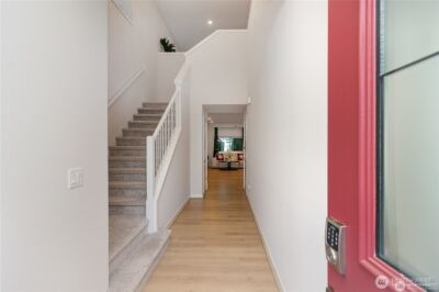 8426 31st Place NE , Marysville, WA 98270 - Photo 4