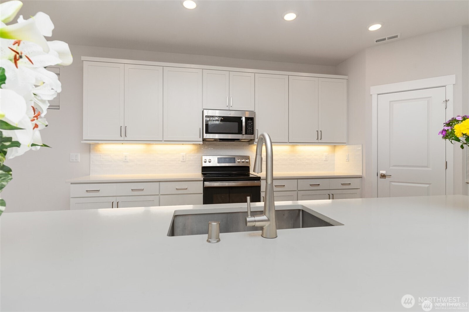 8426 31st Place NE , Marysville, WA 98270