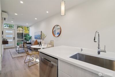 7207 12th Avenue NE, Seattle, WA 98115 - Photo 11