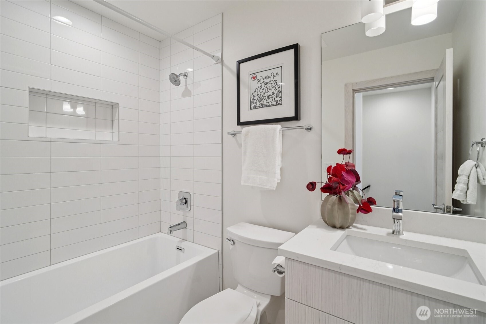 7207 12th Avenue NE, Seattle, WA 98115